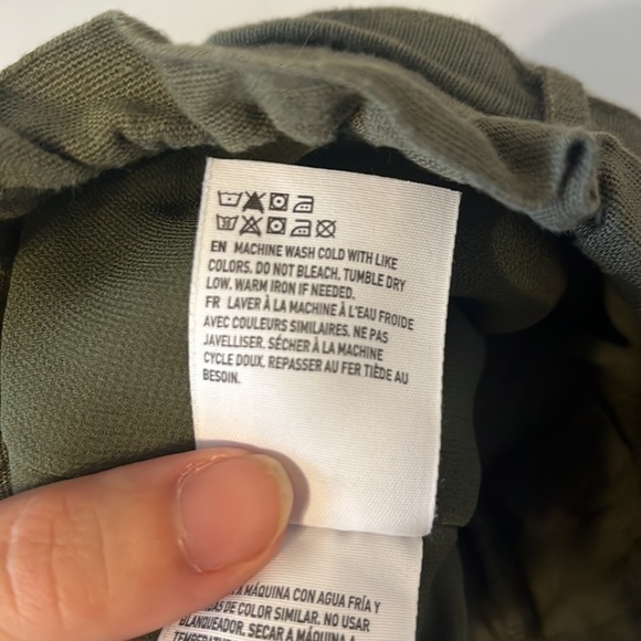 𝅺American Eagle Olive Green Paper Bag Shorts Size XL - Picture 8 of 8